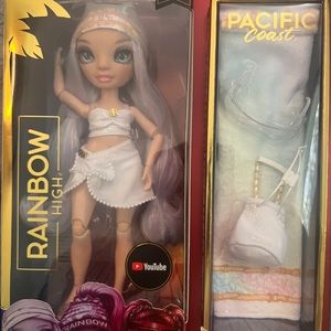 Rainbow High white Pacific coast Margot